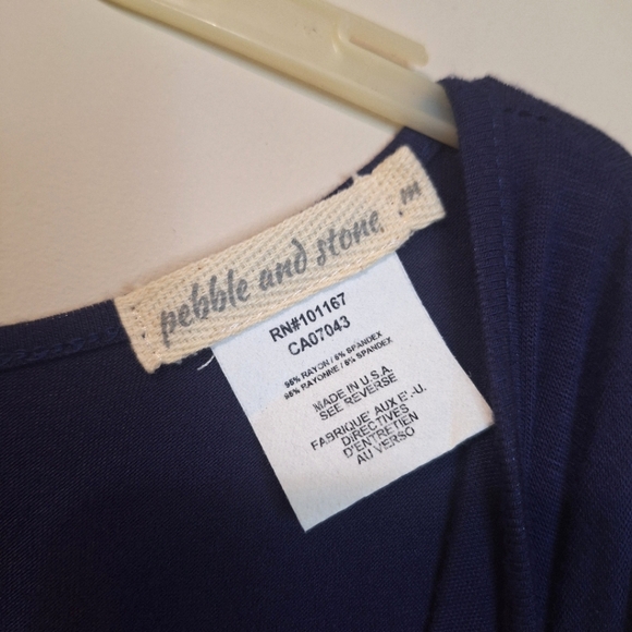 🇺🇸 Anthropologie Pebble and Stone M royal blue cap sleeve side tie top - Picture 2 of 4